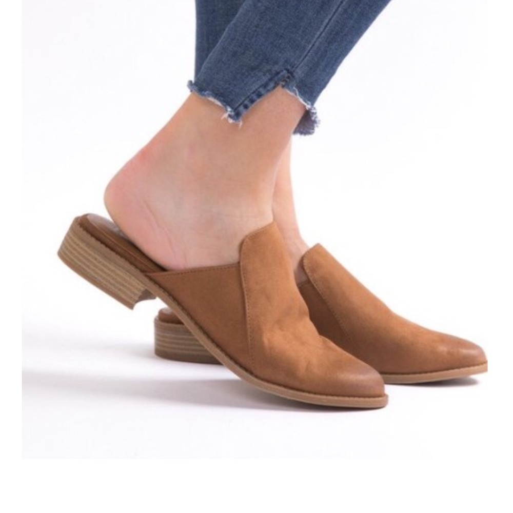 BC vegan leather slip on mule in cognac brown Sz 6